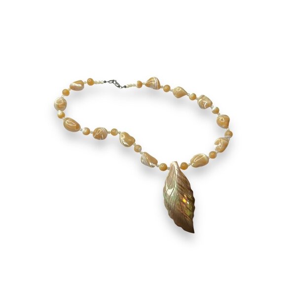 Mother Of Pearl Abalone Leaf Necklace With Sterling Silver Lobster Clasp 18.5" - Picture 1 of 10